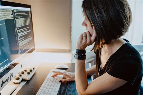 If you're interested in becoming a computer operator, one of the first things to consider is how much education you need. World's Best Female Programmers in 2020 | Programmer ...