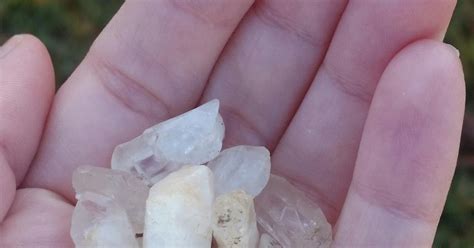 Quartz crystals have been described by many terms over. Gemstone Glow: Types Of Quartz: A Guide To Quartz Crystals
