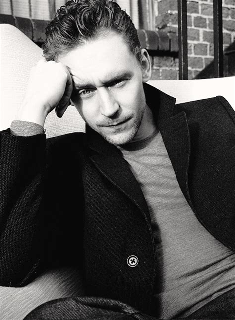 Самые новые твиты от tom hiddleston (@twhiddleston): Tom is beyond beautiful! | Том хиддлстон, Молодые ...