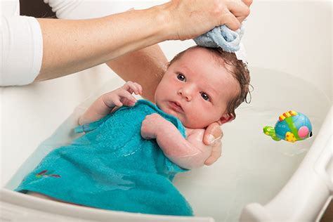 Use water that's warm but not hot (90 to 100 degrees), and fill the tub with just a couple of inches of water. When And How Often Do You Start Giving Baby Bath At Night?