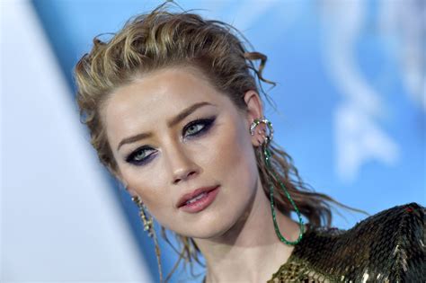 Filme si seriale cu amber heard. Amber Heard è Mera nel film "Aquaman": carriera e vita privata