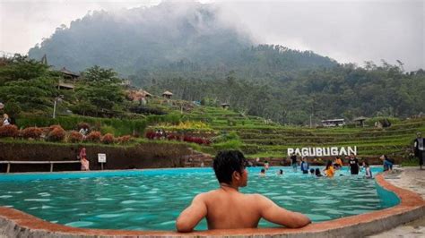 Baturaden, pancuran pitu, pancuran telu, gua sarabadak, museum bri, curug gede, curug ceheng, curug belot, curug cipendok, masjid saka tunggal, bumi perkemahan baturraden, bumi perkemahan kendalisada, telaga sunyi, mata air panas kalibacin, bendung gerak serayu, wahana wisata lembah combong, combong valley. Wisata Di Ajibarang Jawa Tengah : Tiket Masuk Germanggis ...