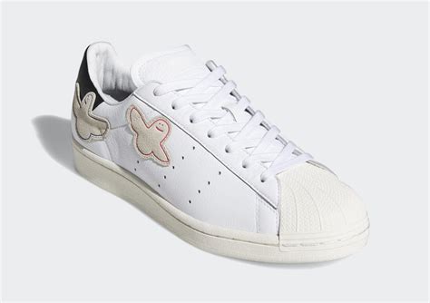 Celebrities referred to as superstars may include individuals who work as actors. Mark Gonzales adidas Superstar Shmoo FW8029 Release Date ...