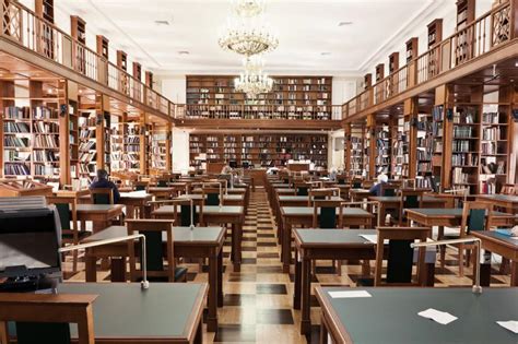 Самая большая библиотека в России: местонахождение, история основания, фото