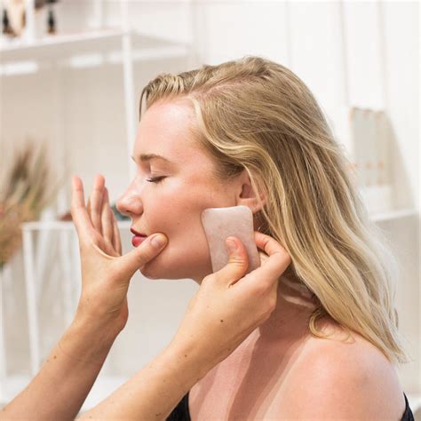 5 gua sha benefits and uses. The At Home Tone-Up: Facial Gua Sha (Part 2) - HEALING WITH ZEN