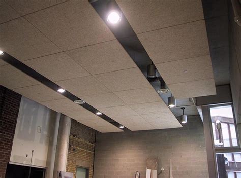 The ceiling panels allow to reduce the height of the room concerned through a construction work consisting of a flat surface with a light structure. Interior > Ceiling > Wood - Sound Rite - Acoustical ...