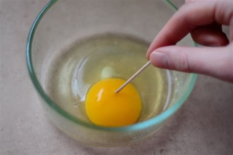 Three minutes later you scoop the egg out of the water with a slotted spoon. Ways to Cook Hardboiled Eggs in a Microwave | LIVESTRONG.COM