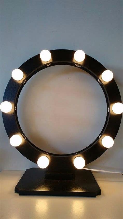 Learn everything there is to know about lights, modifiers kits and lighting setups for shooting videos. Ring Light Mdf Preto - Para 10 Lâmpadas - Frete Grátis - R ...