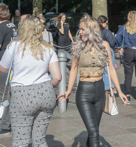 Young pawg in some tight tight skin tight jeans look. street candid | Cardiff shooter | Flickr