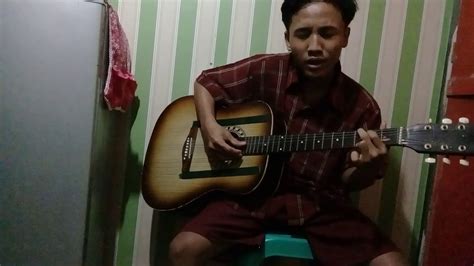 Kali ini saya kembali sharing cara bermain gitar / tutorial gitar wali sayang lahir batin baik chord +ataupun melodinya.semoga apa yang saya berikan. Wali - Sayang lahir batin by DiyatSubhekty - YouTube