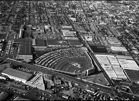 Looking for tickets to sydney's last drive in cinema? An Ode To The Drive-In Movie Theater | Drive in movie ...