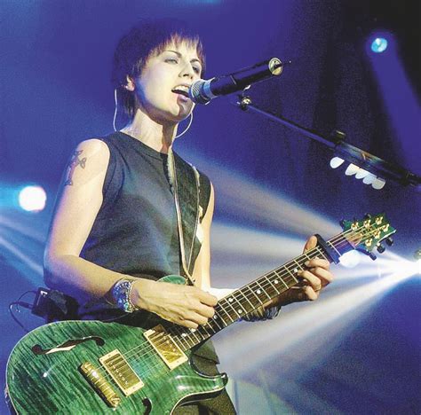 Una volta introdotto il cibo solido, a un individuo emaciato vengono solitamente somministrati fino a otto piccoli pasti al giorno, a intervalli di due ore. L'ultimo grido dei Cranberries è per Dolores - Il Fatto Quotidiano