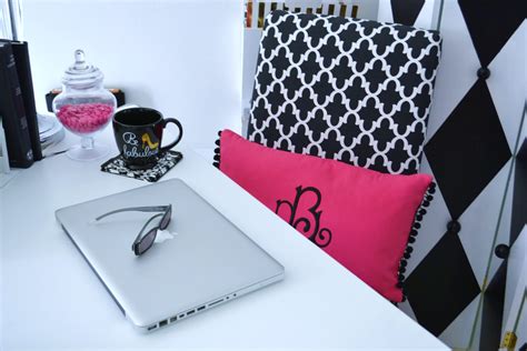 But unlike other metallic finishes, this one is a bit offbeat and unique. 9 Hot Pink, Black & White Office Decor Ideas - Liz Bushong