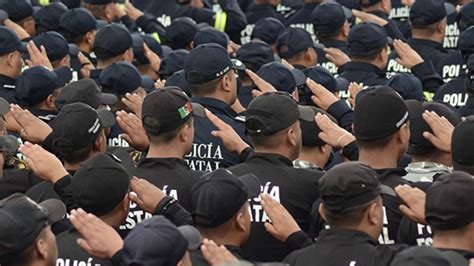 Viernes 1 de enero | año nuevo. Hoy es Día Internacional del Policía, celebración ...