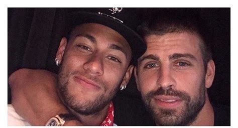 Foto pique neymar se queda. Gerard Piqué y la foto con la que confirma que Neymar "se queda" en el Barcelona | DEPORTES | CORREO