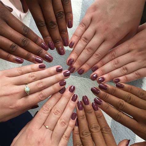 Una manchita roja en la mano o en el brazo. Diseño De Uñas De Pies Para Piel Morena : Unas Acrilicas ...