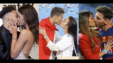 This thing made him different from others. Georgina Rodríguez, Bruna Marquezine, Antonella Roccuzzo ...