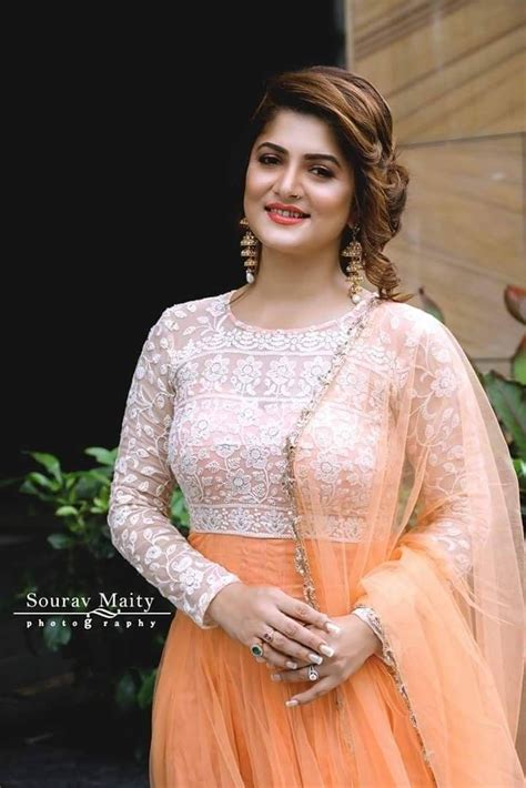 She has a super body structure and looks to match. Pin by saki zawed on Srabanti Chatterjee in 2020 | Beauty, Saree, Fashion