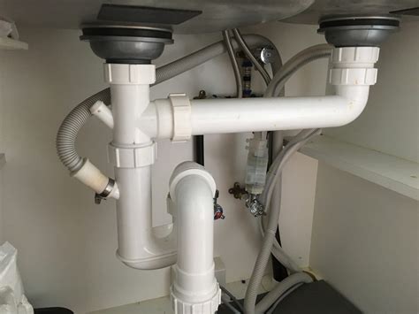 If you are a plumbing expert, and know everything there is to know, then you might not find this post helpful. Kitchen Sink Piping: Know How to Repair and Replace