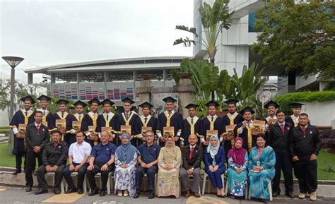 This expertise enchancment program offers monetary help to college students who're in monetary problem however want to pursue skilled. (MY) Sime Darby Industrial Academy scholars - Our Stories ...