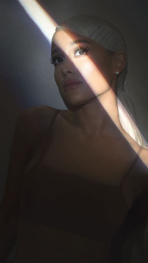 Download ariana grande sweetener wallpaper hd wallpaper desktop background. Best Of Ariana Grande Wallpaper Sweetener | Ann Chovie