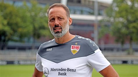 Trotz des jüngsten abwärtstrends des vfb stuttgart will trainer pellegrino matarazzo von einer besonderen. Einer glaubt an Dortmund: Die Meister-Tipps der Bundesliga ...