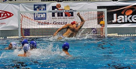 Scopri i risultati delle partite passate, il calendario delle partite future e le ultime notizie sulla squadra su scores24.live! PALLANUOTO WORLD LEAGUE ITALIA-GRECIA. LE NUOVE IMMAGINI ...