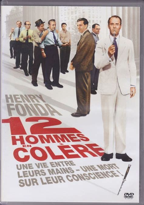During the trial of a man accused of his father's murder, a lone juror takes a stand against the guilty verdict handed down by the others as a result of their preconceptions and prejudices. 12 HOMMES EN COLERE - 12 ANGRY MEN kaufen auf Ricardo