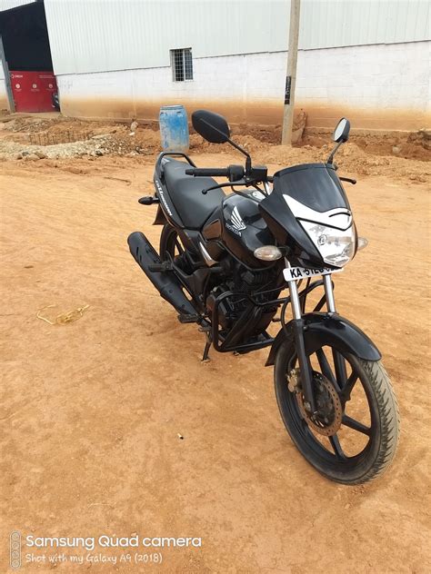 Used bikes in bangalore are available to the customers in very good conditions. Honda Unicorn Cb refurbished bike at best price | CredR