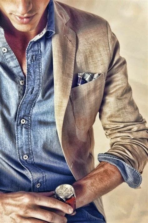 Faites le choix du denim avec la toute nouvelle collection de chemises en jean boohoo pour homme, disponible dans une grande variété de couleurs et styles ! Comment porter chemise en jeans homme