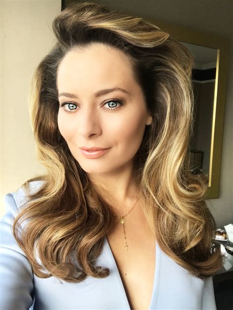 Get in touch with laura cosoi oficială (@lauracosoioficiala) — 133 answers, 389 likes. Bleu Ciel | Laura Cosoi