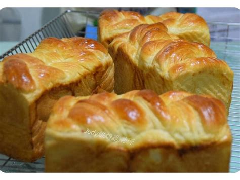 丹麥吐司 純手工丹麥桿折 原來這麼厚工 danish pastry【阿戎】. 丹麥吐司 by Judy 烘焙亂亂玩 - iCook 愛料理