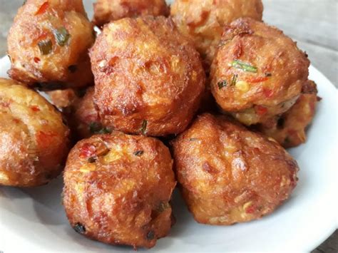 Resep cilok aci bumbu kacang. Buat cucur Guna Lebihan Roti, Tak Perlu Pakai Tepung ...