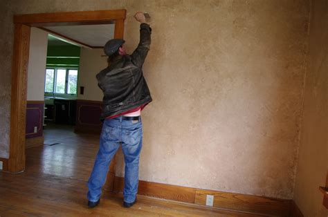 The most difficult stage is to lift the drywall boards up to. the prairie street craftsman: Drywalling the dining room ...