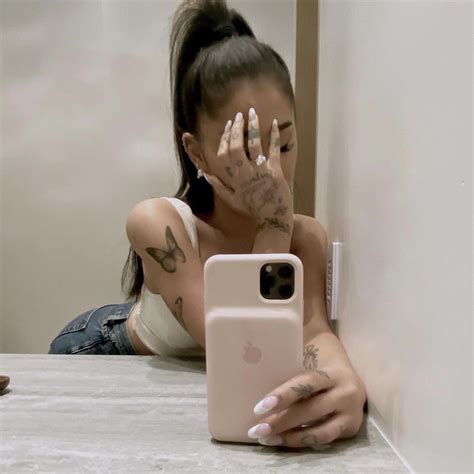 Ariana grande took to instagram to share the news of her engagement with dalton gomez by sharing pictures of them cuddling together. Dalton Gomez And Ariana Grande House - Ariana Grande And ...