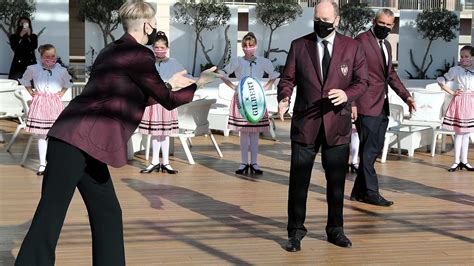 Wie steht es nach zehn jahren um die ehe des fürstenpaars? Fürst Albert II. & Charlène von Monaco: Doppelt hält ...