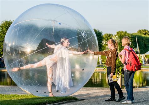 Urlaubsbedingt sind unser 4 eintrittskarten für die show 5 abzugeben. Das Kleine Fest im Großen Garten in Hannover ...