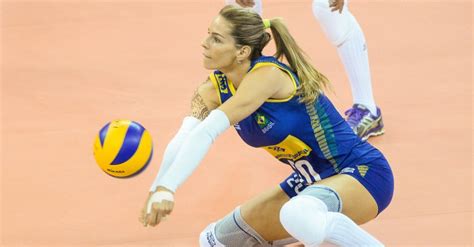 Jul 24, 2021 · dupla brasileira na itália, joia lituana no barça e mais: Brasil enfrenta a Rússia no Grand Prix de vôlei feminino ...