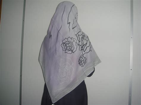 Disingkapnya selimut itu ke bawah hingga buah dada bude. Busana Ana ummi - Jubah seluar: TUDUNG 4 SEGI BESAR (55"/60")