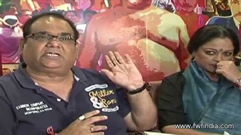 Satish kaushik (born 13 april 1956) is an indian film director, producer, and actor, primarily in the hindi cinema and theatre. Dekh Tamasha Dekh Movie Review | Satish Kaushik - YouTube