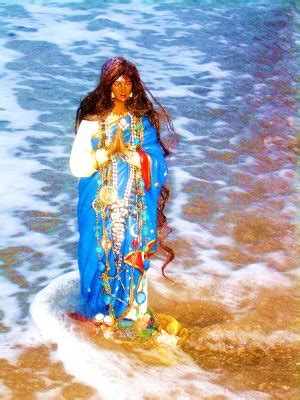 Santa sara milagrosa, protetora do povo cigano, abençoe a todos nós, que somos filhos do mesmo deus. Goddess Amari De | Journeying to the Goddess