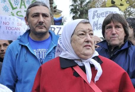 El ingeniero industrial mauricio schoklender y cristina silva romano se conocieron el 11 de enero de 1955, en una confitería céntrica, cuando ambos eran muy jóvenes. Ideas Claras Radio Ver. 2018: Hebe y el nuevo Schoklender