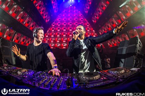 Das stuttgart electronic music festival findet nicht mehr am 11.12.2021 statt, sondern eine woche später am 18.12.2021. These Pictures Show Just How Insane Ultra Music Festival Really Was - EDM | Electronic Music ...