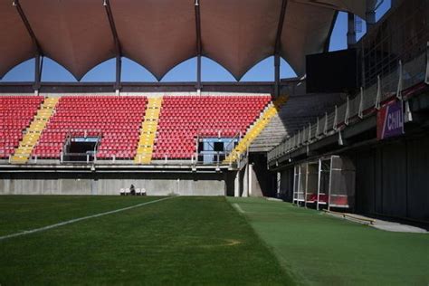 Asistimos en familia a este importante partido en el estadio de playa ancha, pasamos una entretenida tarde en familia compartiendo con amigas y amigos del. Ñublense Estadio / Arbitro Acusa A Dirigencia De Cobreloa ...