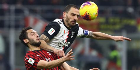 Di francesco conferma in la 22esima giornata di serie a prosegue con la sfida della sardegna arena tra cagliari e atalanta. 16ª Serie A: Milan-Juventus, formazioni ufficiali e diretta TV