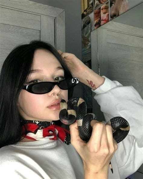pp aesthetic girl