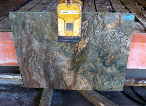 The concept behind the community is an old one: Fusion granite! One of my favorite stones. This is slab number G6309. | Granite, Stone slab ...