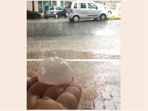 Jun 07, 2021 · meteo: Grandine a Pescara oggi, chicchi grandi come palline da ...