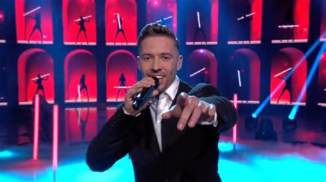 Bereits seit 2002 wird einmal pro jahr nach dem konzept des englischen formats pop idol mithilfe einer jury und des publikums ein sänger oder eine. DSDS-Gewinner 2020: Ramon Roselly ist der neue Superstar!