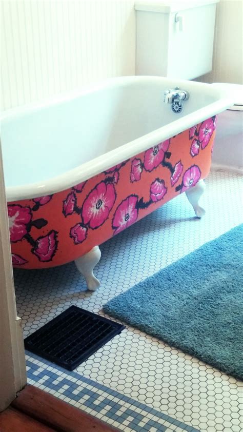 Traditional farmhouse clawfoot tub is perfect. I painted my bath tub | Clawfoot